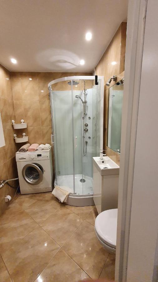 Spokojna Apt Katoviçe Dış mekan fotoğraf